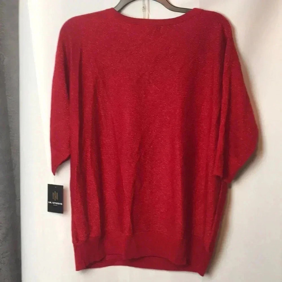 IN STUDIO WO SZ 2X RED METALLIC SWEATER & CHRISTMAS ACCENT NECKLACE - Picture 7 of 11